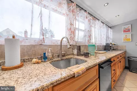 Kitchen - 2409 Ashbourne Rd, Wyncote, PA 19095 photo 3 of 5