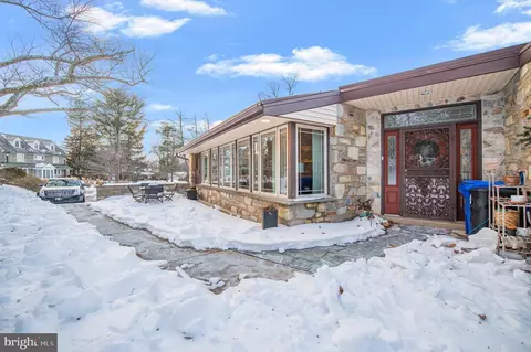 Exterior - 2409 Ashbourne Rd, Wyncote, PA 19095 photo 6 of 7