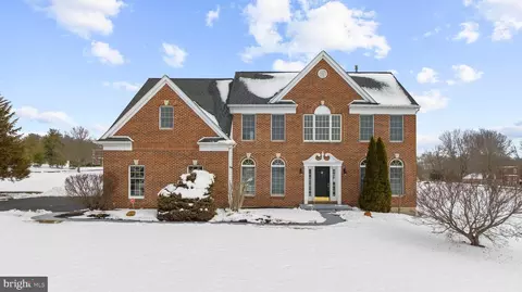 817 Arrowhead Ln, Harleysville, PA 19438