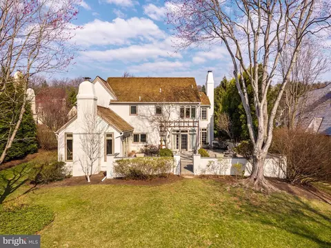Exterior - 1244 Denbigh Ln, Wayne, PA 19087 photo 6 of 7