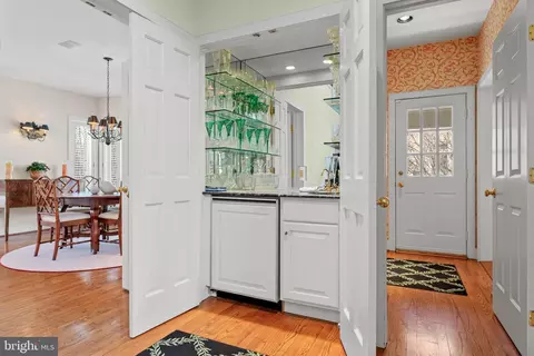 Entry Way - 1244 Denbigh Ln, Wayne, PA 19087 photo 2 of 4