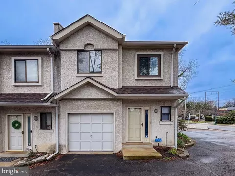12 Bala Ave #1, Bala Cynwyd, PA 19004