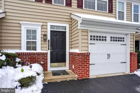 5 Creek View Ct Apt, Telford, PA 18969