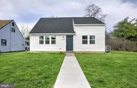 225 Potts Dr, Pottstown, PA 19464