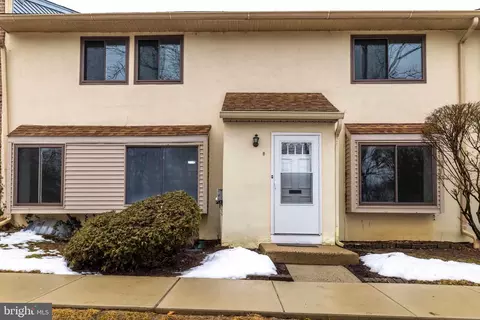 22 Fitzwatertown Rd UNIT C-8, Willow Grove, PA 19090