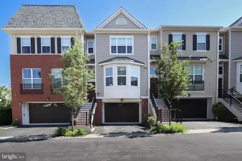 53 S Merion Ave, Bryn Mawr, PA 19010
