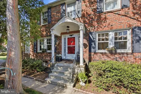 715 N Easton Rd, Glenside, PA 19038