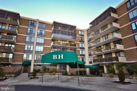8302 Old York Rd #B-42, Elkins Park, PA 19027