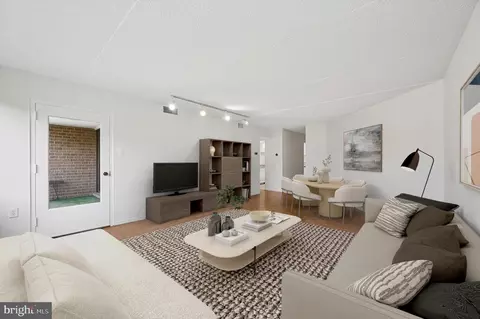 19 Rock Hill Rd #7-D, Bala Cynwyd, PA 19004