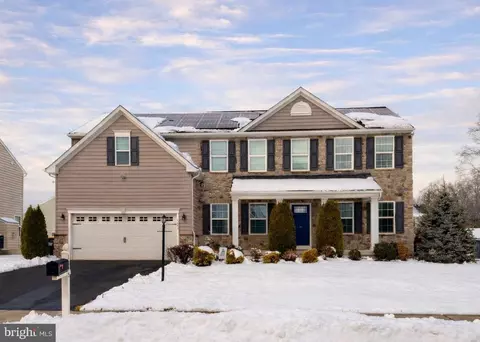 1695 Latch String Ln, Hatfield, PA 19440