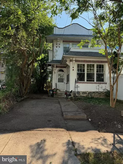 142 Arnold Rd, Ardmore, PA 19003