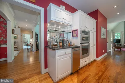 Entry Way - 1241 Denbigh Ln, Wayne, PA 19087 photo 6 of 10