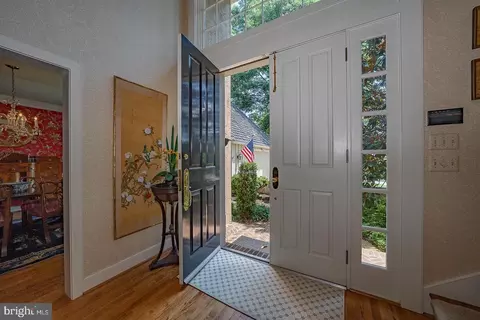 Entry Way - 1241 Denbigh Ln, Wayne, PA 19087 photo 1 of 10