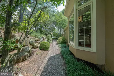 Exterior - 1241 Denbigh Ln, Wayne, PA 19087 photo 13 of 24