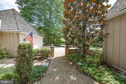 Exterior - 1241 Denbigh Ln, Wayne, PA 19087 photo 4 of 24