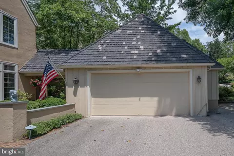 Exterior - 1241 Denbigh Ln, Wayne, PA 19087 photo 8 of 24
