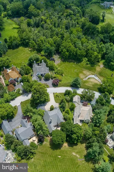 View/Area - 1241 Denbigh Ln, Wayne, PA 19087 photo 1 of 2