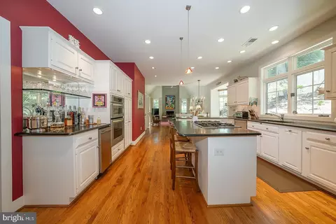 Kitchen - 1241 Denbigh Ln, Wayne, PA 19087 photo 1 of 6