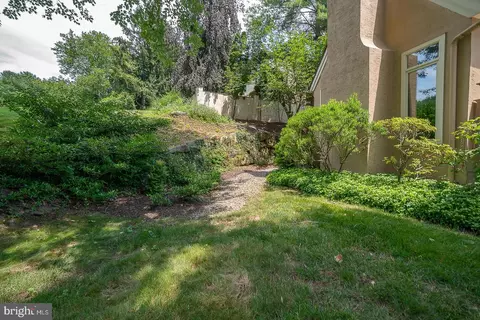 Exterior - 1241 Denbigh Ln, Wayne, PA 19087 photo 16 of 24
