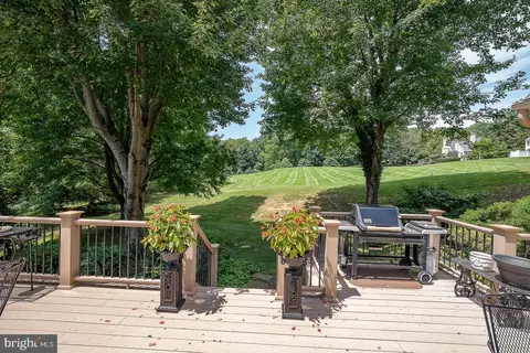 Exterior - 1241 Denbigh Ln, Wayne, PA 19087 photo 18 of 24