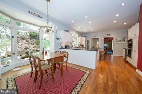 Kitchen - 1241 Denbigh Ln, Wayne, PA 19087 photo 6 of 6