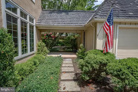 Exterior - 1241 Denbigh Ln, Wayne, PA 19087 photo 9 of 24