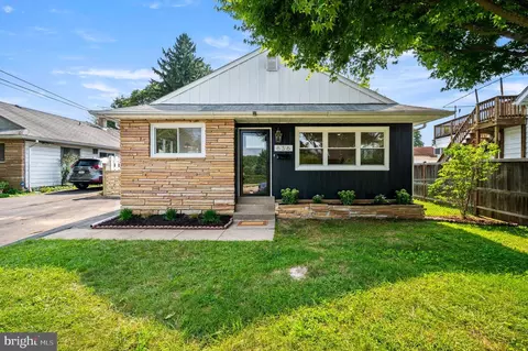 836 Jenkintown Rd, Elkins Park, PA 19027