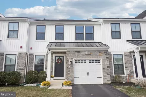 7982 Milltown Cir, Cheltenham, PA 19012