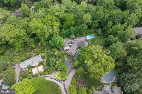 241 Cheswold Ln, Haverford, PA 19041