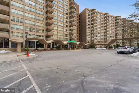 1001 City Ave #EC704, Wynnewood, PA 19096