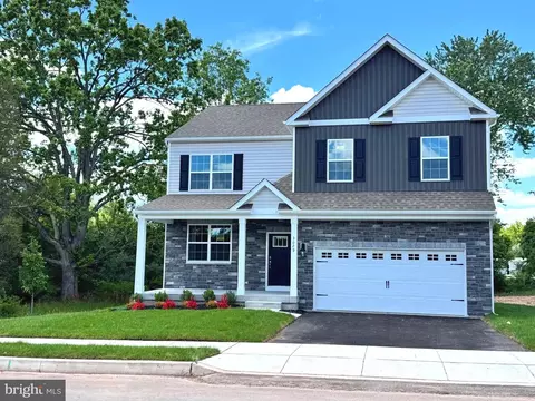 3029 Martha Way, Pennsburg, PA 18073