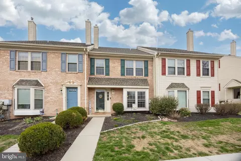 420 Oaktree Ct, Pottstown, PA 19464