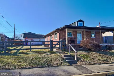 203 Lemon St, Pottstown, PA 19464
