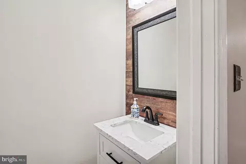 Bath - 98 Forrest Ct, Royersford, PA 19468 photo 1 of 3