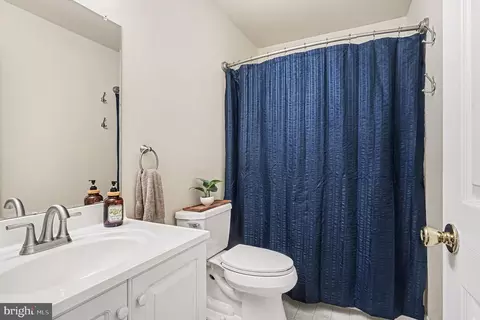Bath - 98 Forrest Ct, Royersford, PA 19468 photo 3 of 3