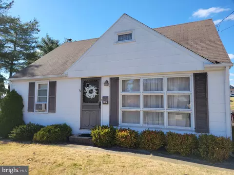 789 Logan St, Pottstown, PA 19464