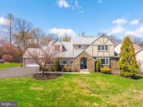 419 Vernon Rd, Jenkintown, PA 19046