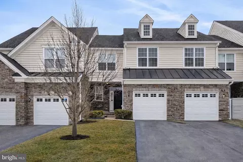 222 Ella Ln, Conshohocken, PA 19428