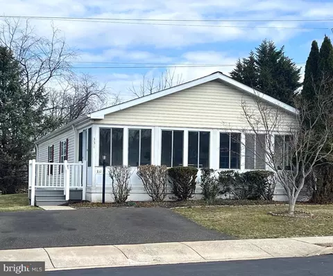 331 Farm Ln, North Wales, PA 19454