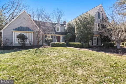 907 Lorien Dr, Gwynedd Valley, PA 19437