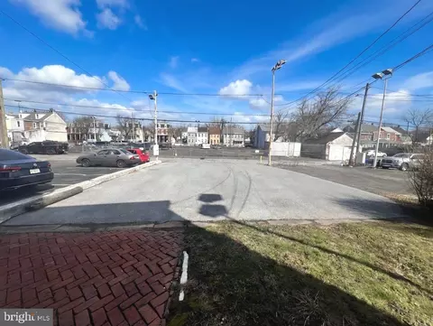 Exterior - 535 E High St, Pottstown, PA 19464 photo 2 of 2