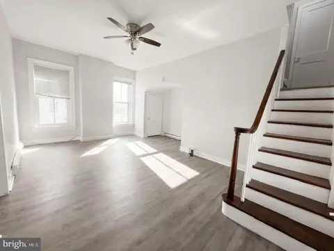 Living - 535 E High St, Pottstown, PA 19464 photo 2 of 4