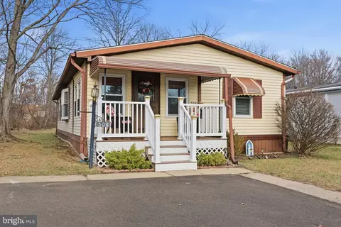 508 Willow Ln, North Wales, PA 19454