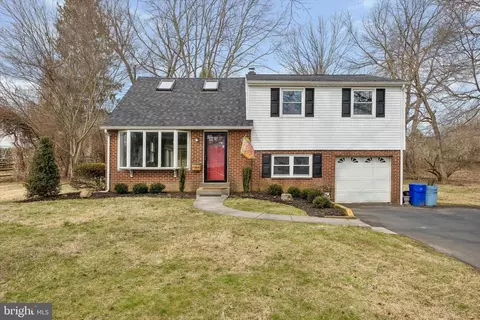 203 Spruce Rd, Flourtown, PA 19031