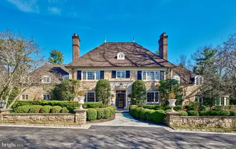 1241 Ridgewood Rd, Bryn Mawr, PA 19010