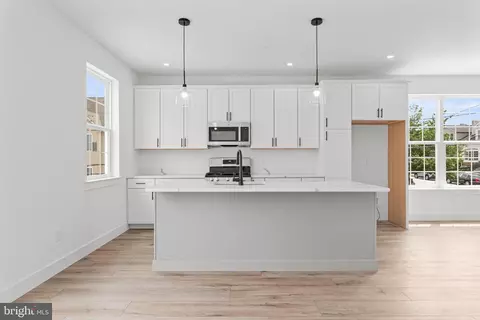 207 8th St Apt, Bridgeport, PA 19405