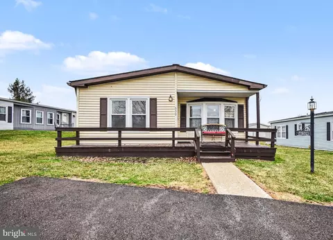 639 Laurel Ct, North Wales, PA 19454