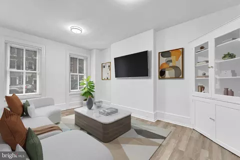 28 W Airy St, Norristown, PA 19401
