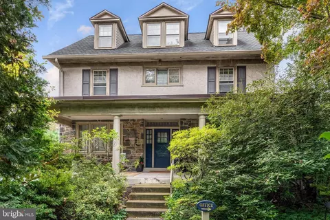 210 Kent Rd, Ardmore, PA 19003