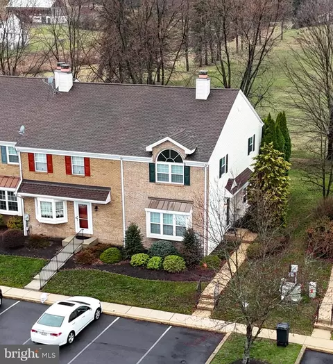 33 Stafford Sq Apt, Boyertown, PA 19512